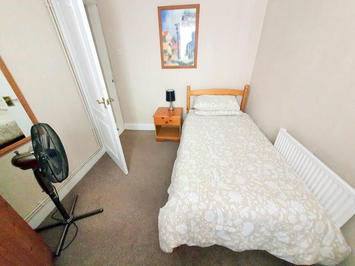 Wentworth Apartment With 2 Bedrooms, Superfast Wi-Fi And Parking Sittingbourne Exteriér fotografie