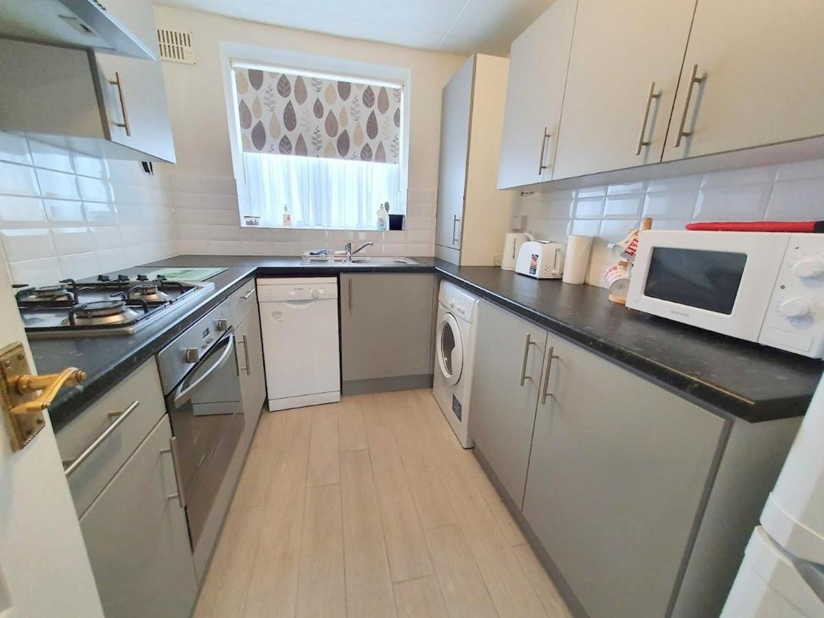 Wentworth Apartment With 2 Bedrooms, Superfast Wi-Fi And Parking Sittingbourne Exteriér fotografie