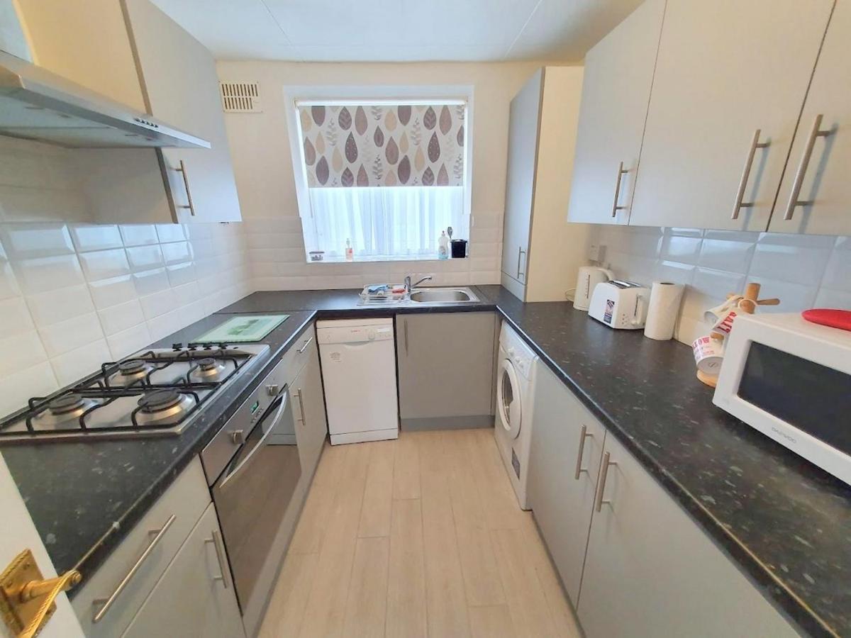 Wentworth Apartment With 2 Bedrooms, Superfast Wi-Fi And Parking Sittingbourne Exteriér fotografie